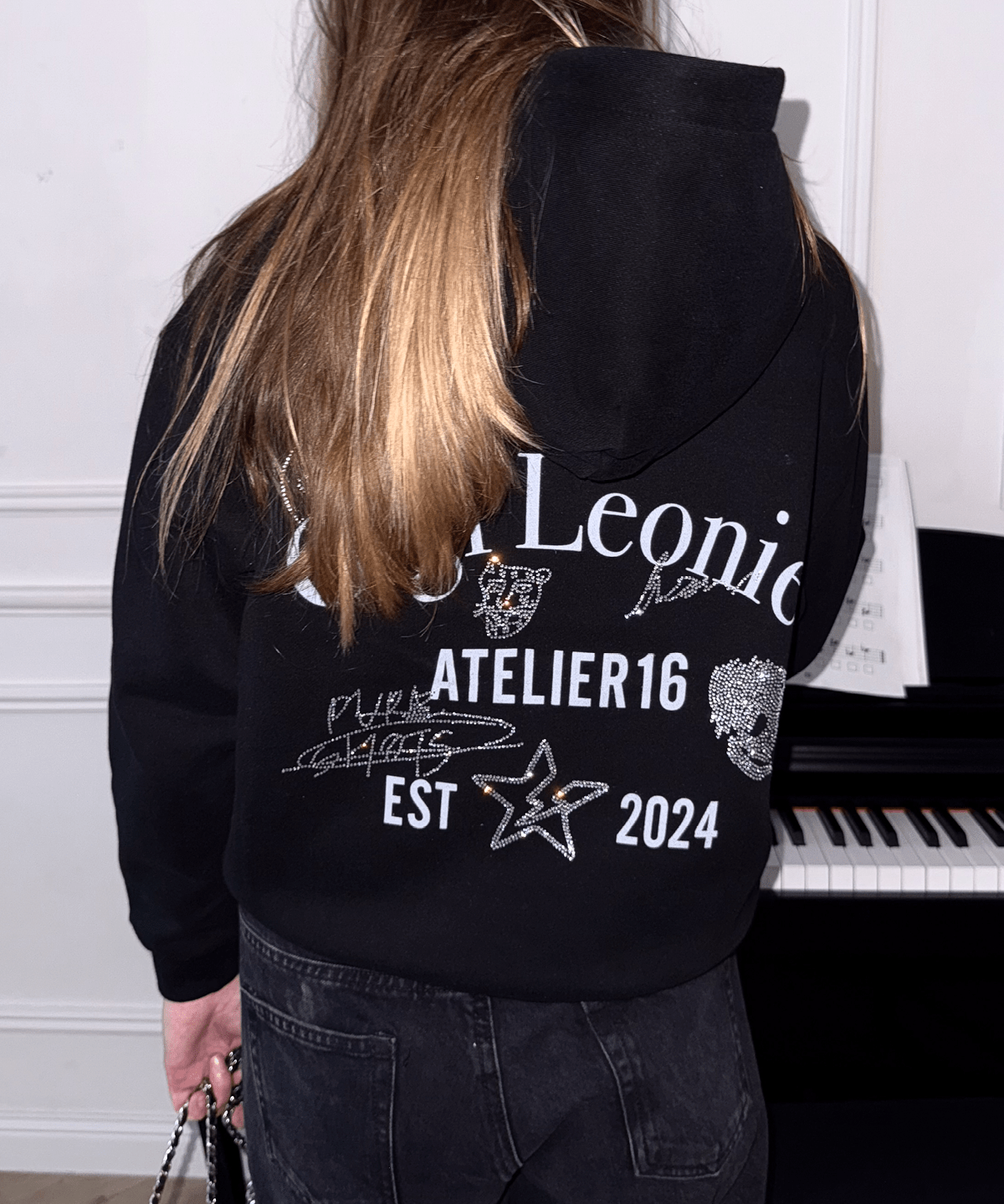 HOODIE BLACK STRASS - ESSORY